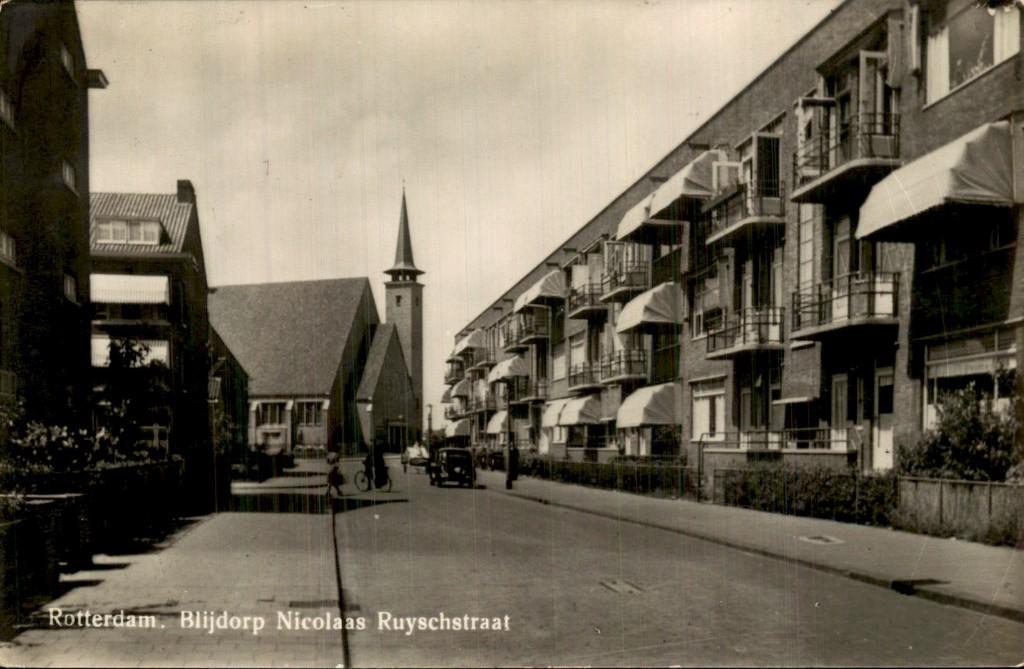 Rotterdam - Nicolaas Ruyschstraat - Kerk en appartementen, Ophalen of Verzenden, 1920 tot 1940, Ongelopen, Zuid-Holland