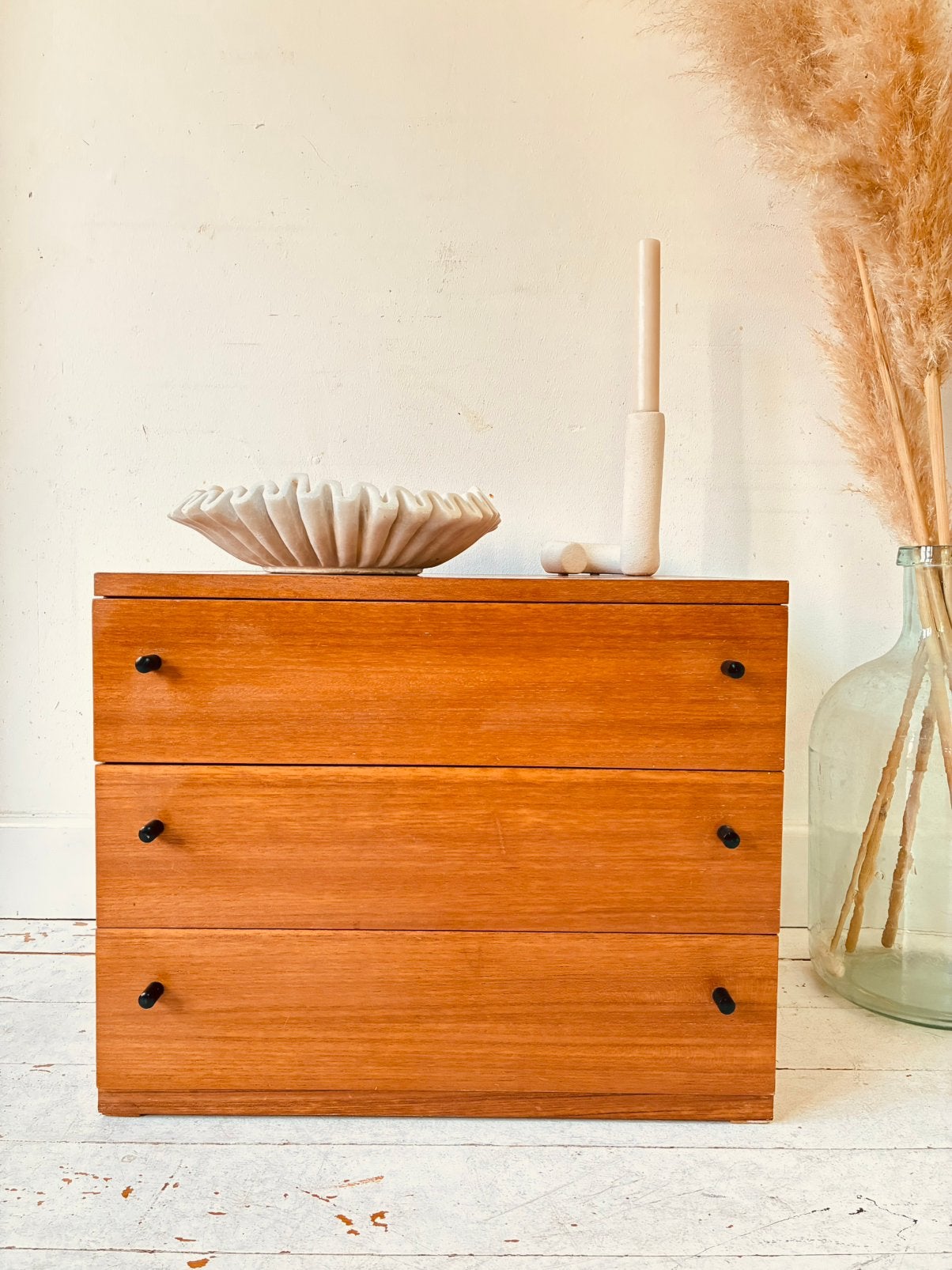 Vintage retro dressoir mid century nachtkastje ladekast, Ophalen, Teakhout, 50 tot 100 cm, Zo goed als nieuw