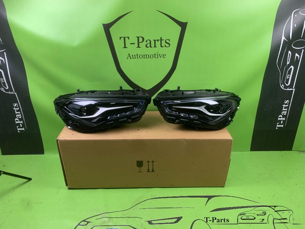 mercedes CLA W118 koplamp links rechts A1189060701 A11890608