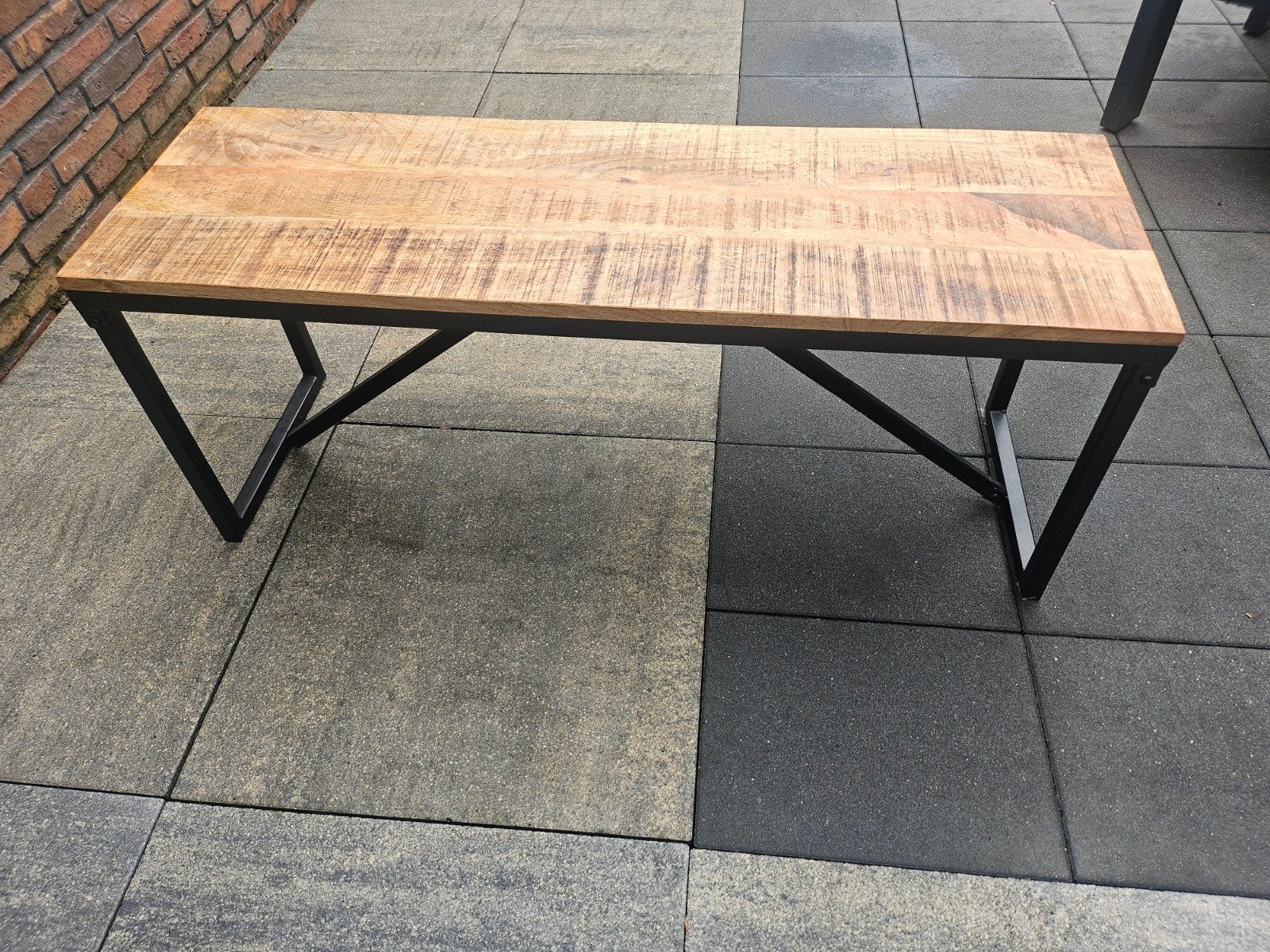 Robuust houten bankje met metalen onderstel, Ophalen, 100 tot 125 cm, Industrieel, Modern, Zo goed als nieuw