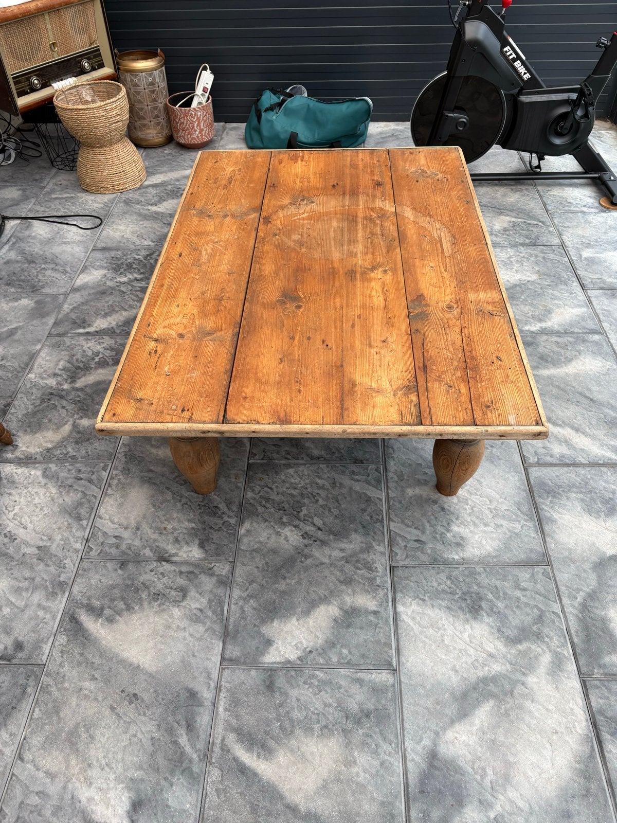 Rustieke houten salontafel met gedraaide poten, Antiek en Kunst, Ophalen
