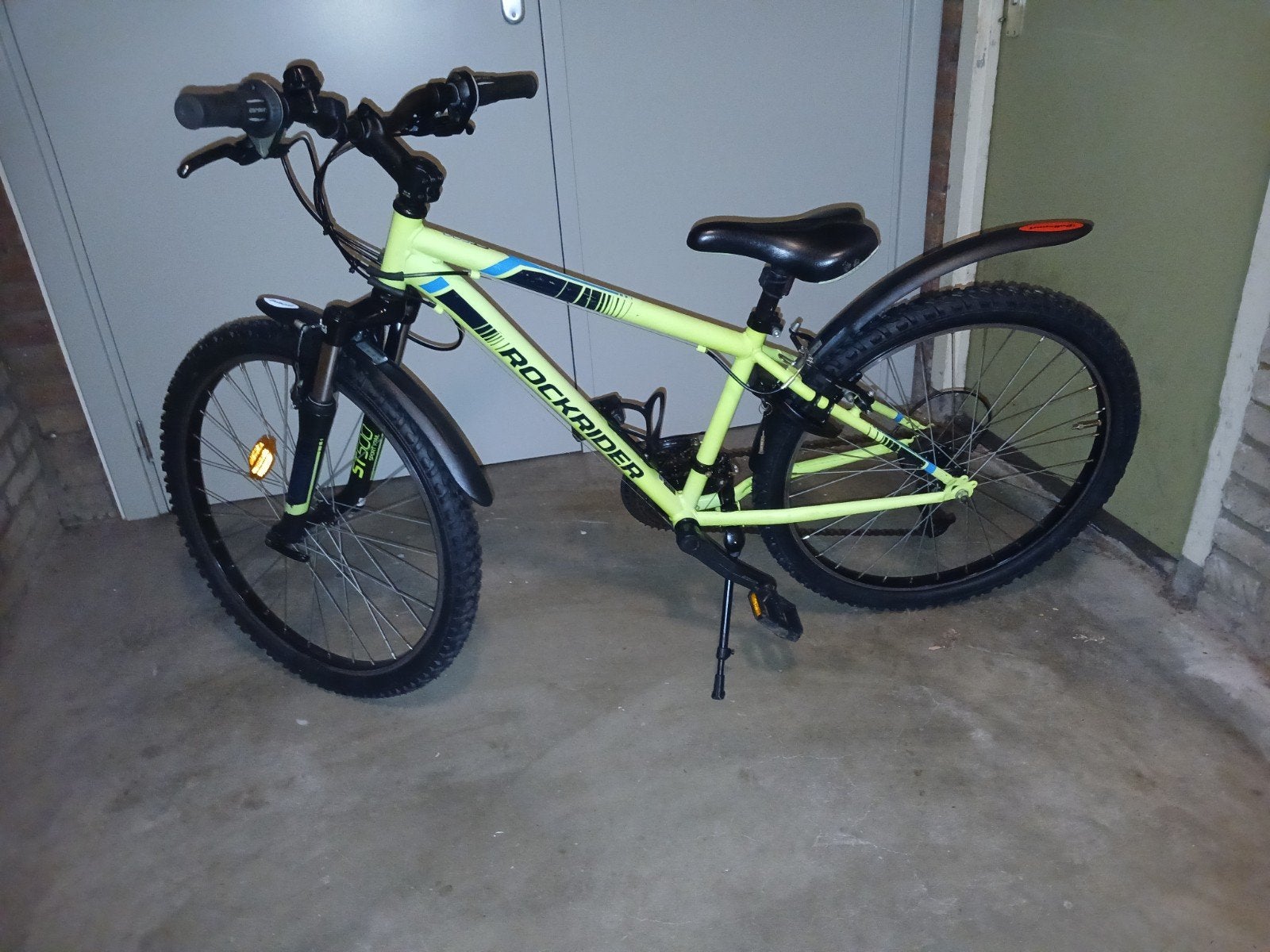 Rockrider st500 24 inch  zeer complete fiets, Fietsen en Brommers, Ophalen, Zo goed als nieuw, 24 inch, Versnellingen