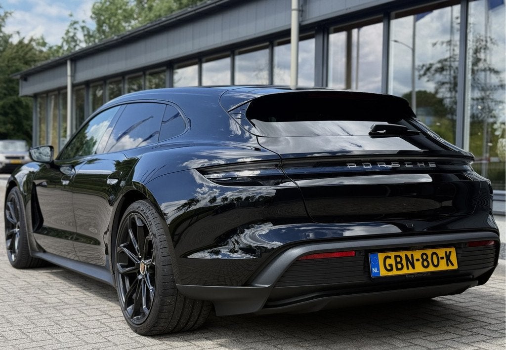 Porsche Taycan Sport Turismo 79 kWh (bj 2022, automaat), Auto's, Automaat, Achterwielaandrijving, Gebruikt, Zwart