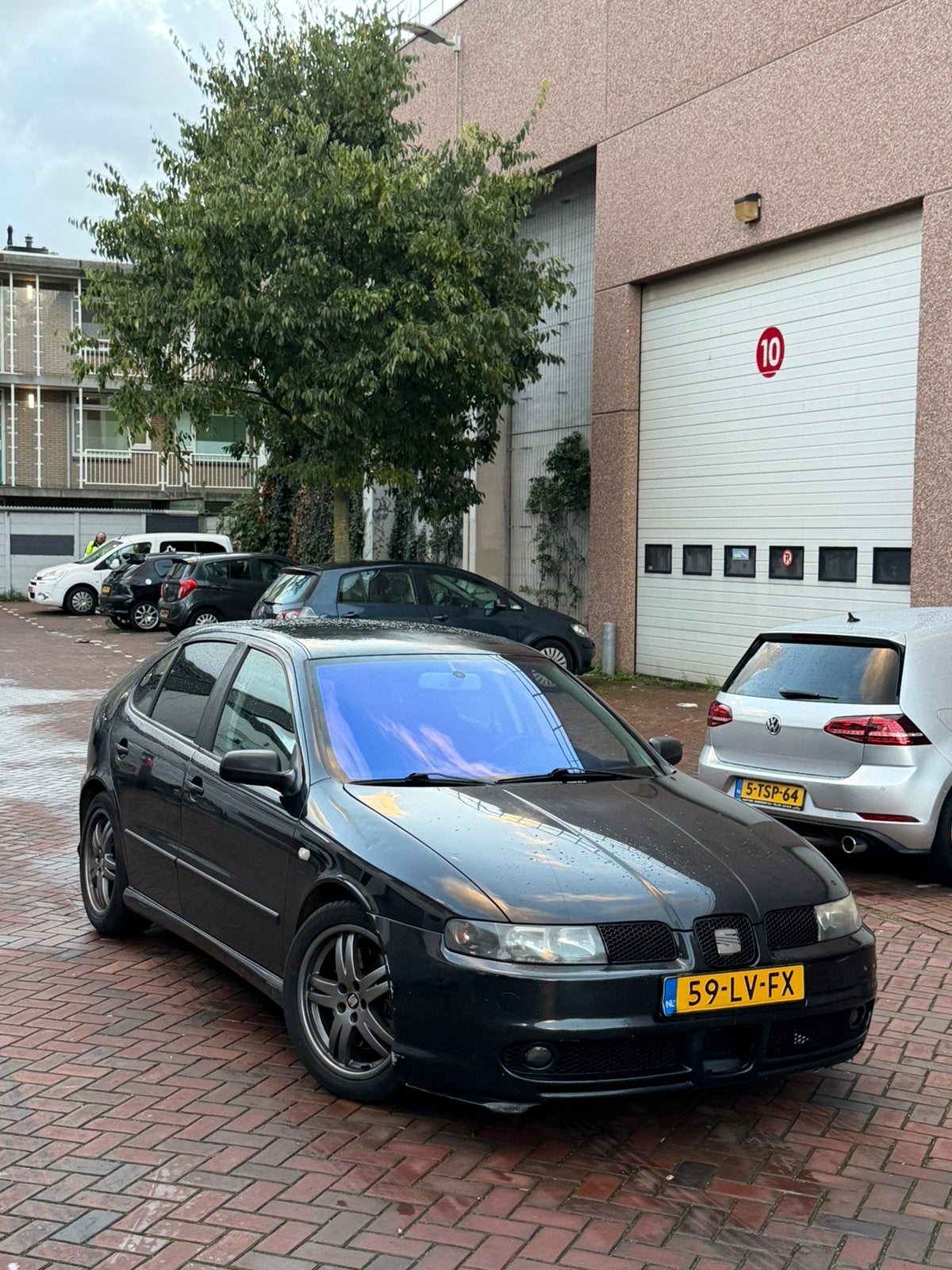 Seat Leon 1.8 20VT Topsport, Auto's, Voorwielaandrijving, 4 cilinders, 1264 kg, Zwart