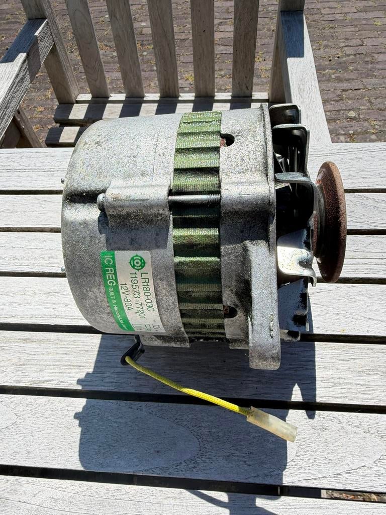 Hitachi LR80-03C dynamo 12V 80A, Watersport en Boten, Bootonderdelen, Ophalen of Verzenden, Gebruikt, Motor en Techniek, Zeilboot of Motorboot