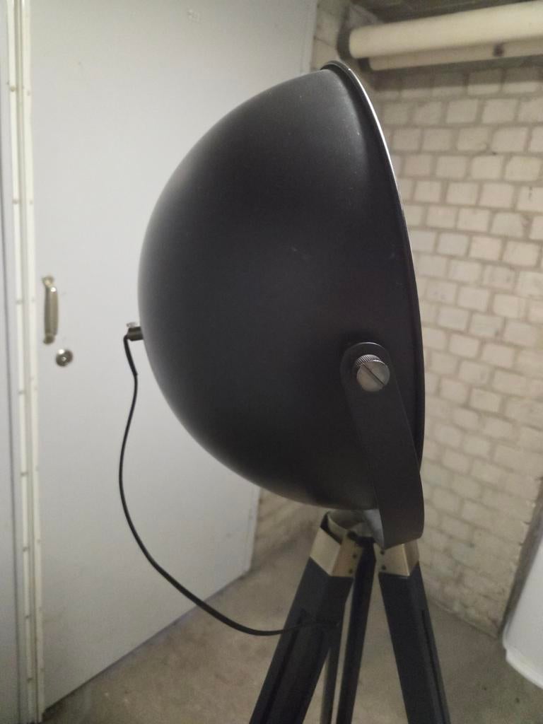 Staande lamp met driepoot - Zwart/Goud - Goede staat, Gebruikt, Modern, Industrieel, 100 tot 150 cm, Ophalen of Verzenden