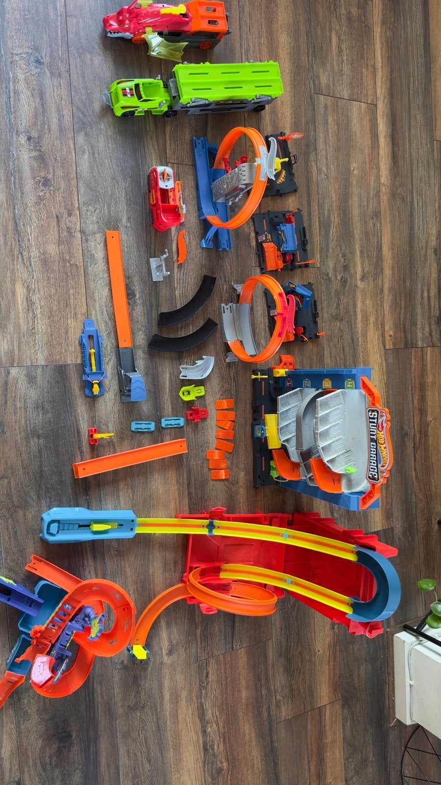 Hot Wheels set banen met auto's en garage!, Ophalen, Gebruikt