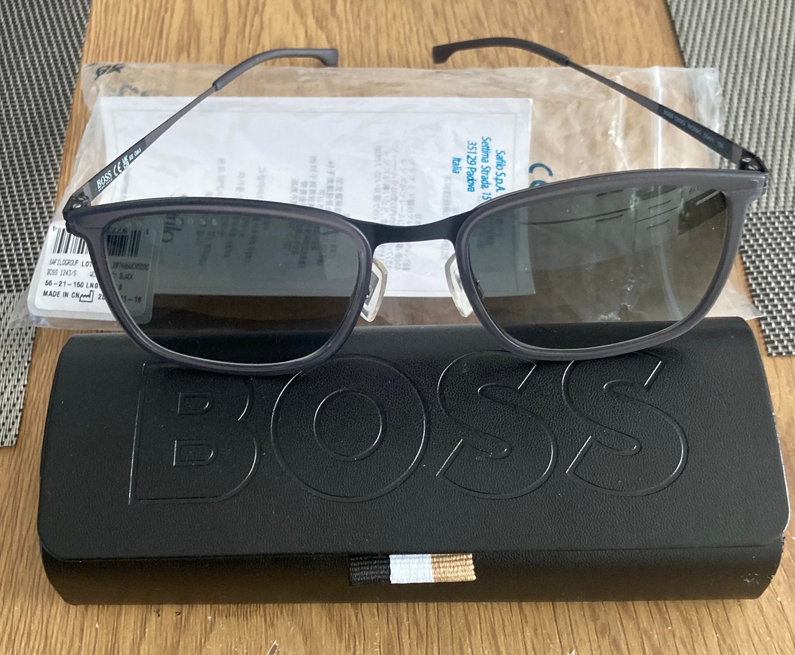 Hugo Boss BOSS 1243/S Zonnebril WCN Matte Grey Black55/21/15, Zonnebril, Zwart, Nieuw, Ophalen