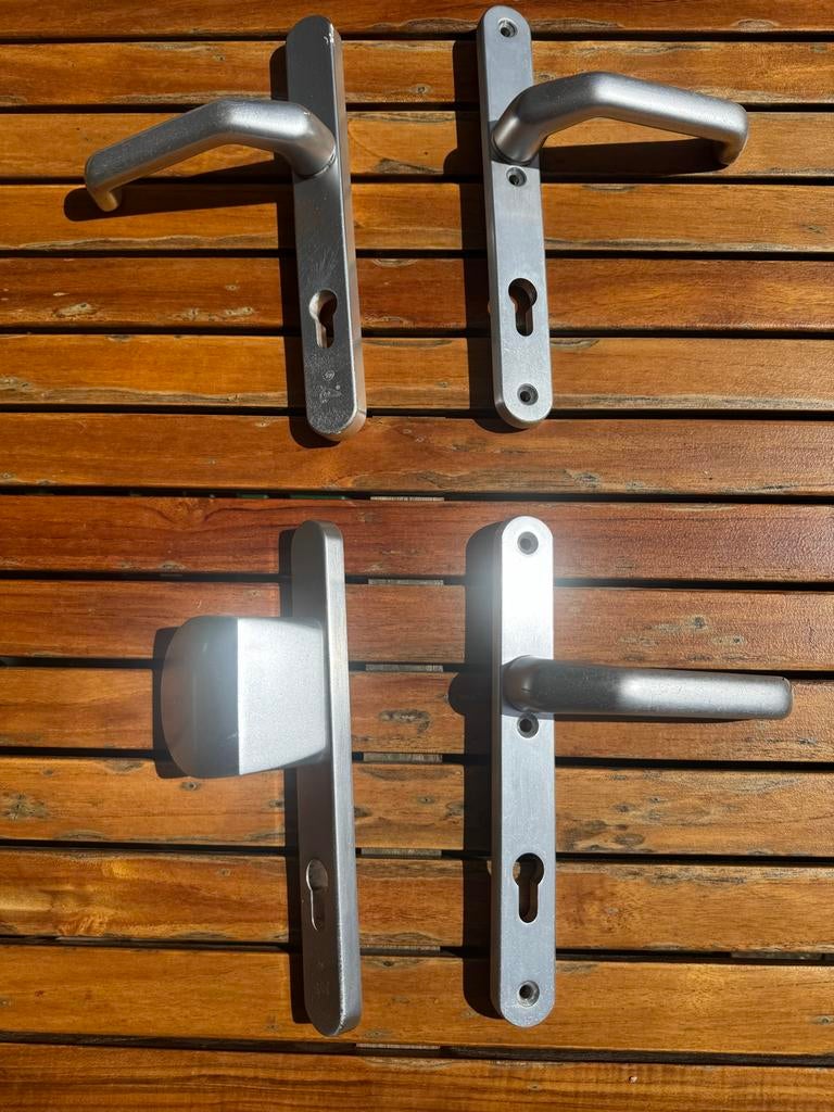Deurbeslag buitendeur, Ophalen of Verzenden, Gebruikt, Klink of Kruk