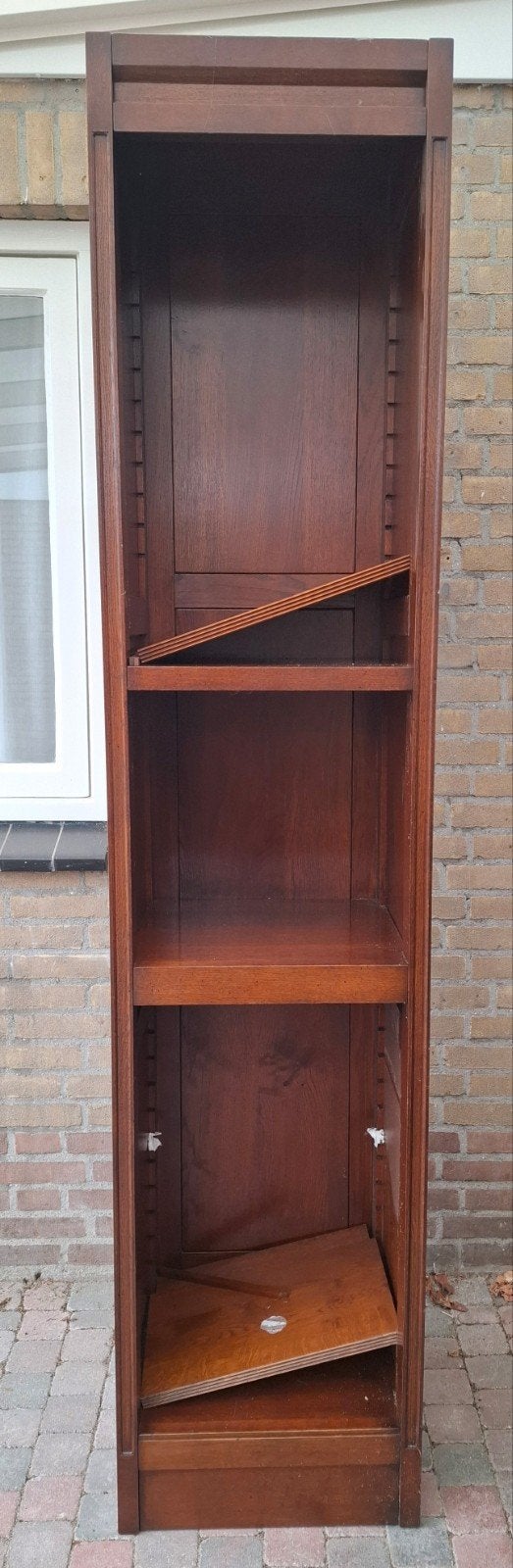 Hoge, smalle houten open boekenkast met verstelbare planken, Ophalen, Minder dan 50 cm, Gebruikt, 200 cm of meer