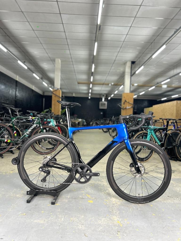 3T Strada Di2 Disc Carbon Racefiets, Sport en Fitness, Ophalen, Gebruikt, Overige typen