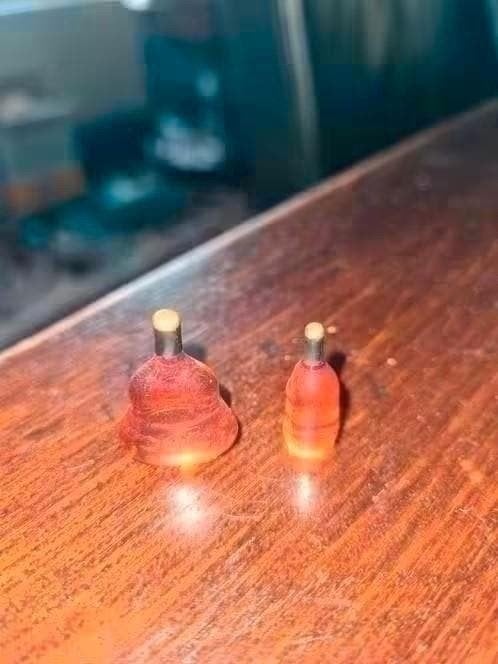 Poppenhuis Miniaturen: 2 Flessen Sterke Drank, Ophalen of Verzenden, Nieuw