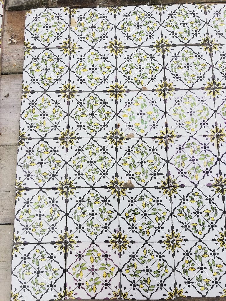 Set van 54 antieke wandtegels 13x13cm kleurrijk decor, Antiek en Kunst, Antiek | Wandborden en Tegels, Ophalen
