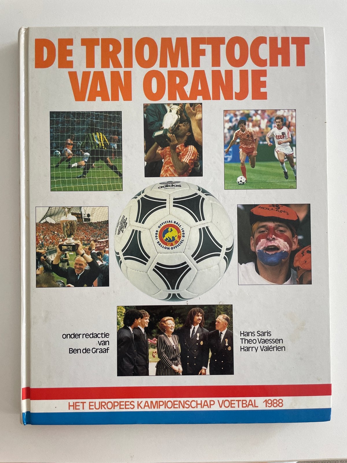 De Triomftocht van Oranje - EK Voetbal 1988 Boek, Boeken, Ophalen of Verzenden, Zo goed als nieuw, Balsport