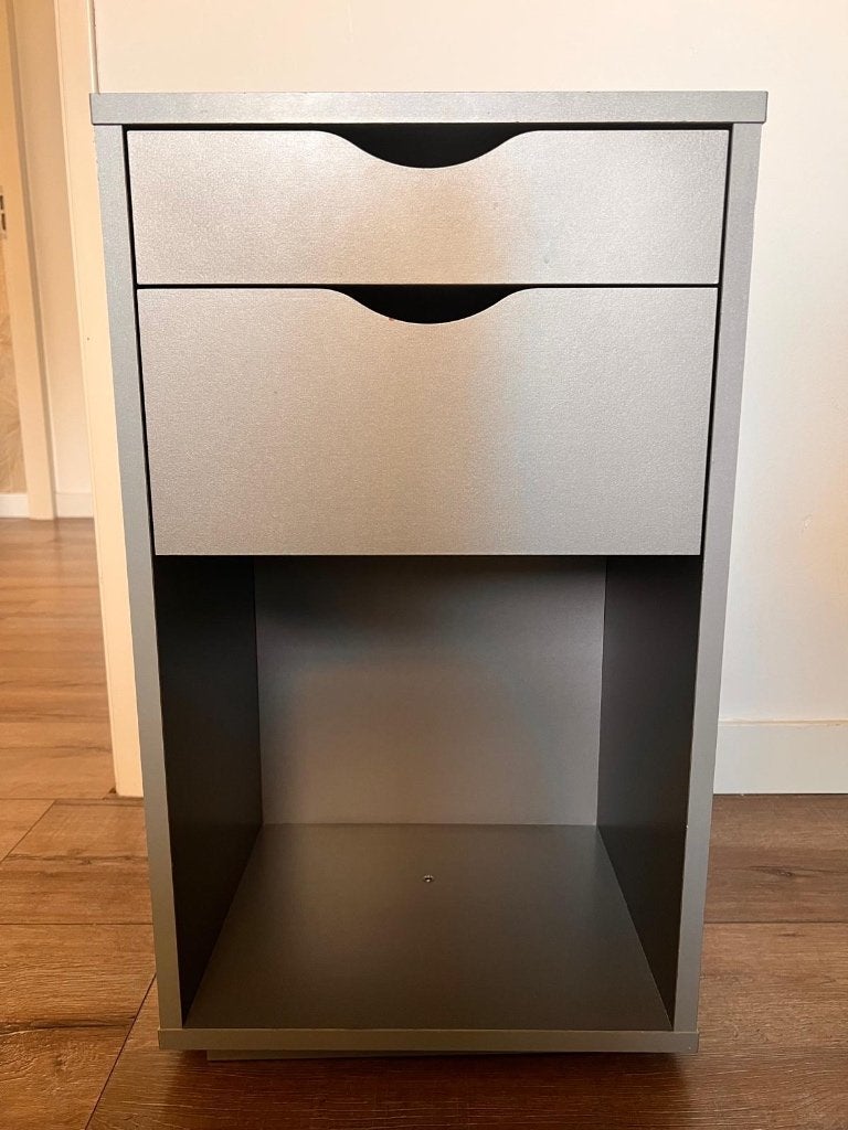 IKEA zilvergrijze ladekast / nachtkastje, Ophalen, Gebruikt