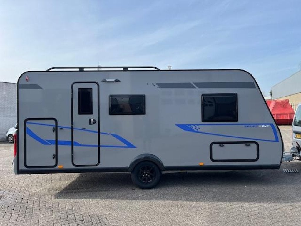 Caravelair Sport Line 486 Stapelbed 2025, Caravans en Kamperen, Caravans, Dwarsbed, Bedrijf, 5 tot 6 meter, Tot en met 6