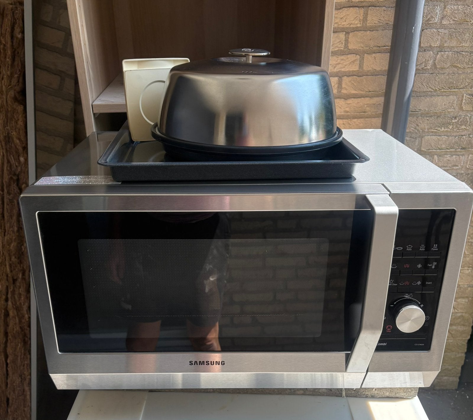 Combi magnetron/oven van Samsung, Witgoed en Apparatuur, Ovens, Zo goed als nieuw, Vrijstaand, Combi-oven, Samsung, Minder dan 45 cm