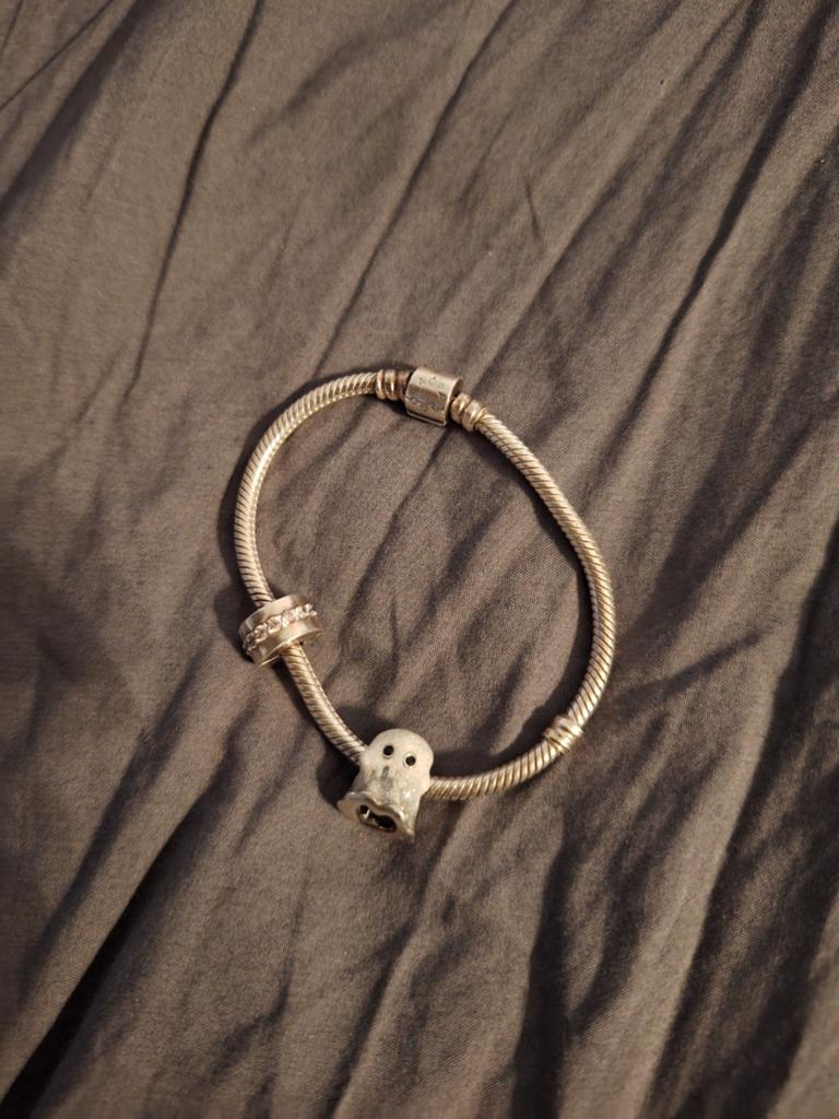 Pandora armband met 2 bedels zilver, Sieraden, Tassen en Uiterlijk, Armbanden, Ophalen of Verzenden, Zo goed als nieuw, Zilver