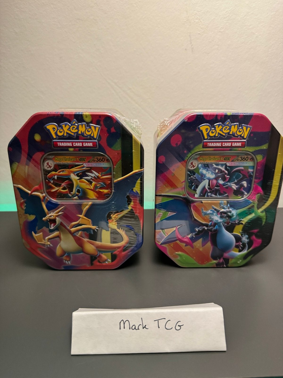 Pokémon TCG Mega Charizard X & Y EX Tins (2 stuks), Ophalen of Verzenden, Nieuw, Overige typen