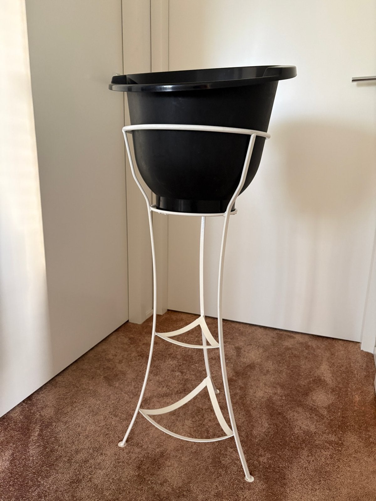 Bijzonder mooi babybad met wit metalen standaard, Ophalen, Zo goed als nieuw, Badje, Standaard