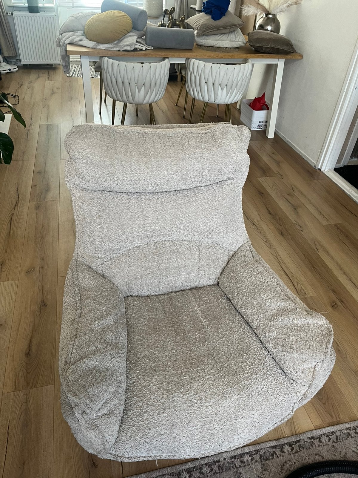 Zgan draai stoel boucle creme kleurig, Huis en Inrichting, Ophalen, Zo goed als nieuw