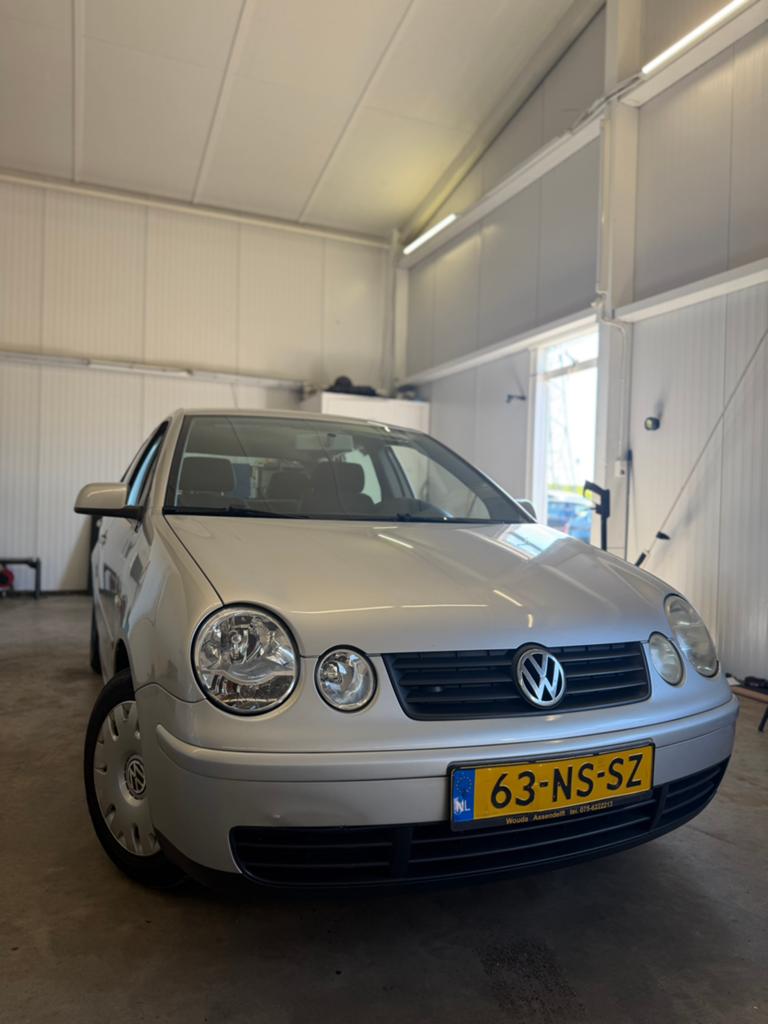 Volkswagen Polo 1.4 | Cruise Control | Airco | Trekhaak!, Voorwielaandrijving, 15 km/l, 4 cilinders, Electronic Stability Program (ESP)