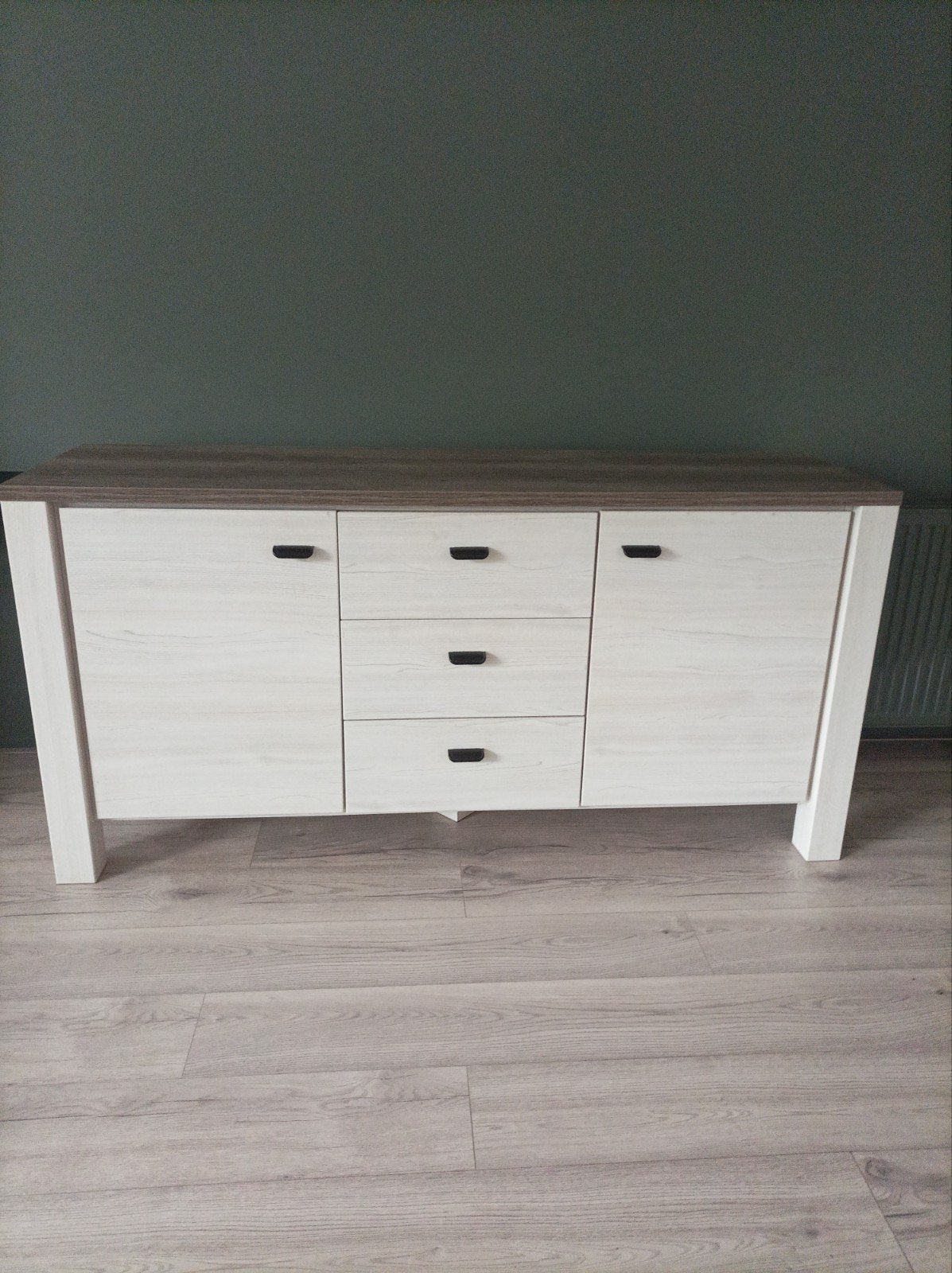 Moderne dressoir met veel opbergruimte, Ophalen, Met lade(s), 150 tot 200 cm, Zo goed als nieuw