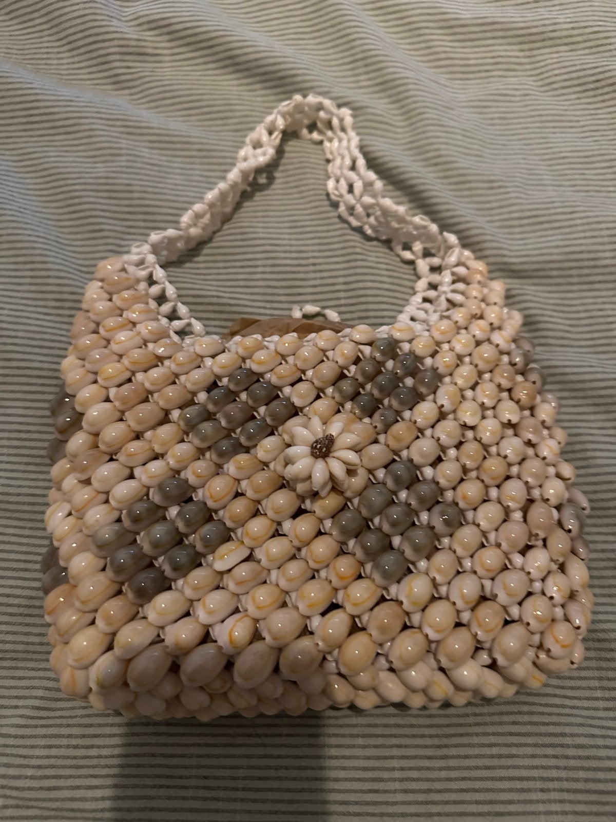 Unieke schelpentas - Handgemaakt en stijlvol, Ophalen of Verzenden, Nieuw, Beige, Handtas