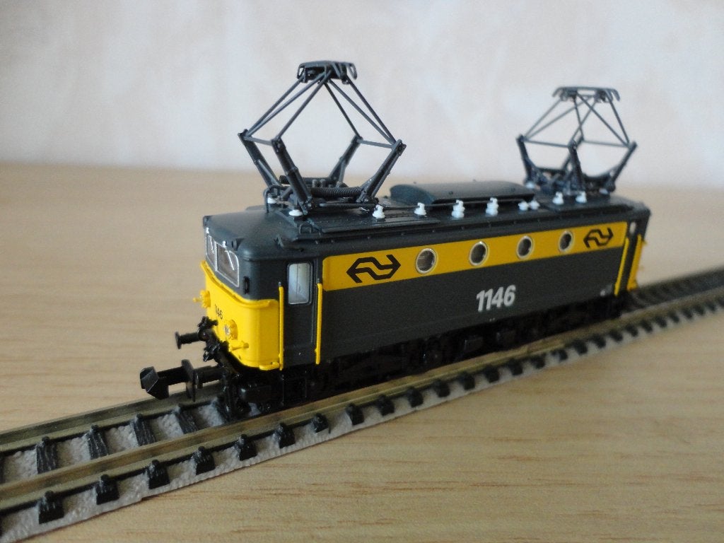 Elektrische locomotief 1146 NS (N-spoor), Hobby en Vrije tijd, Modeltreinen | N-Spoor, Analoog, Nieuw, Gelijkstroom, Locomotief
