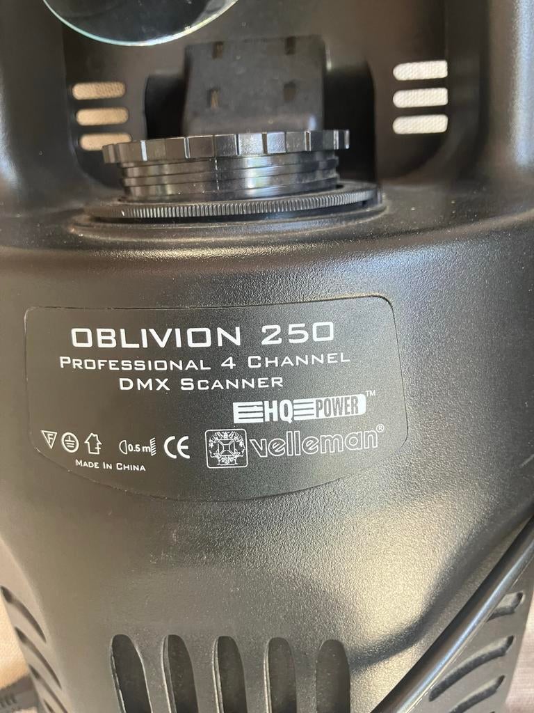 Velleman Oblivion 250 DMX Scanner (2 stuks), Muziek en Instrumenten, Licht en Laser, Gebruikt, Licht, Ophalen of Verzenden