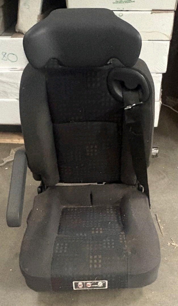 Originele Mercedes Vaneo Kinderstoel / Achterstoel (3e Rij), Auto-onderdelen, Ophalen, Mercedes-Benz