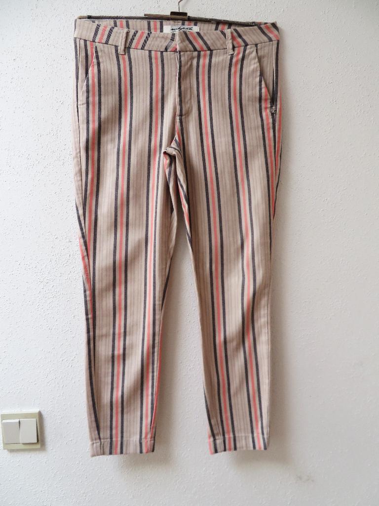 K25 NICKJEAN stretch kuit broek beige zwart roze maat 36, Beige, Ophalen of Verzenden, Zo goed als nieuw, Driekwart