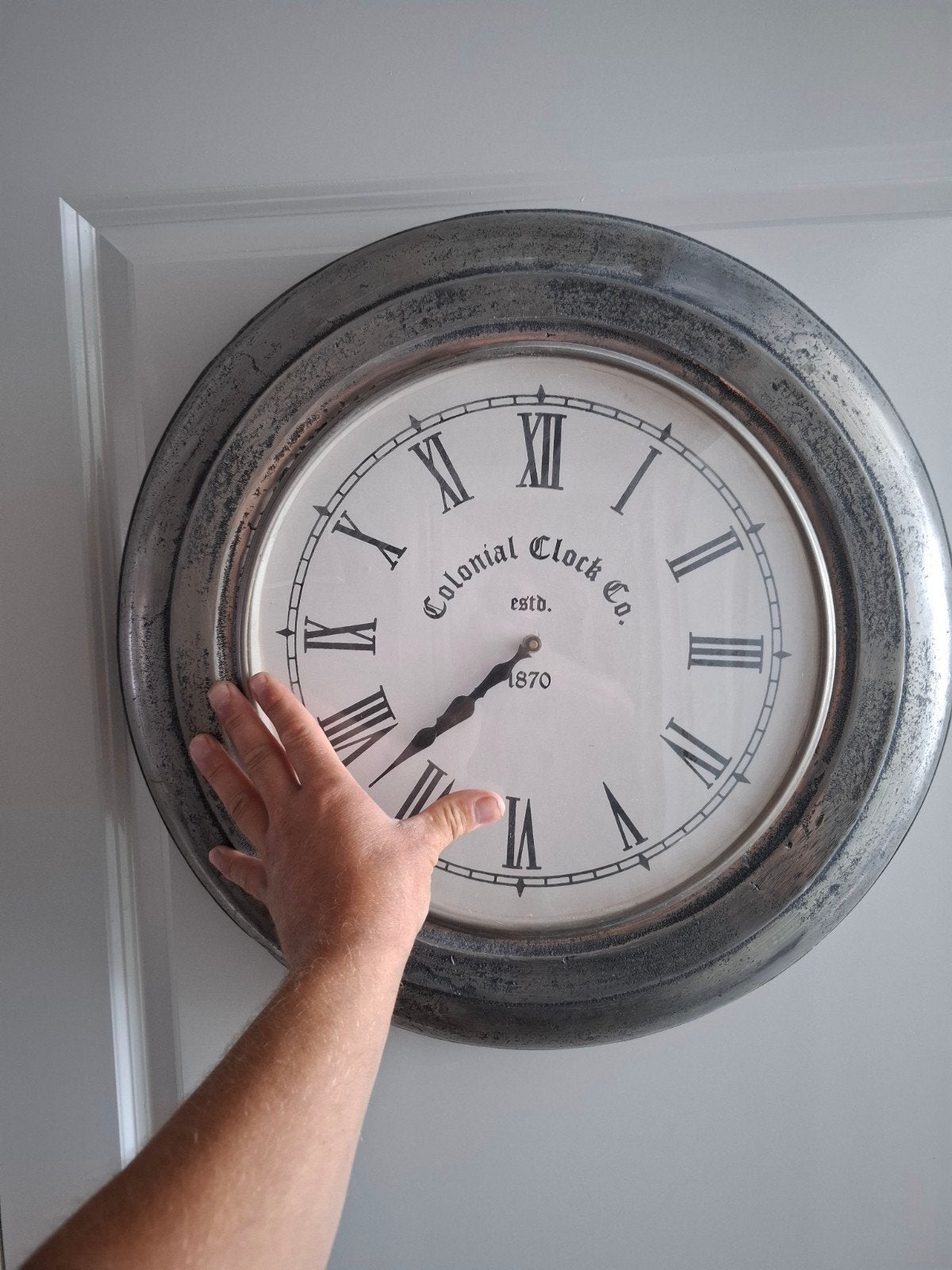 Industriële wandklok - Nikkel look - Colonial Clock Co., Ophalen of Verzenden