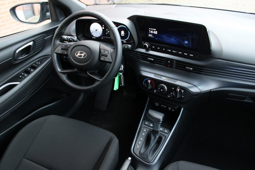 Hyundai i20 1.0 T-GDI Comfort Blackline, Automaat, Gebruikt, Blauw, 1070 kg