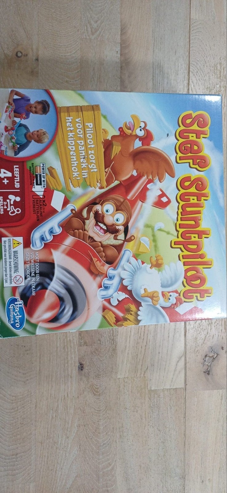 Stef Stuntpiloot - Leuk familiespel, Drie of vier spelers, Ophalen of Verzenden, Zo goed als nieuw, Hasbro Gaming