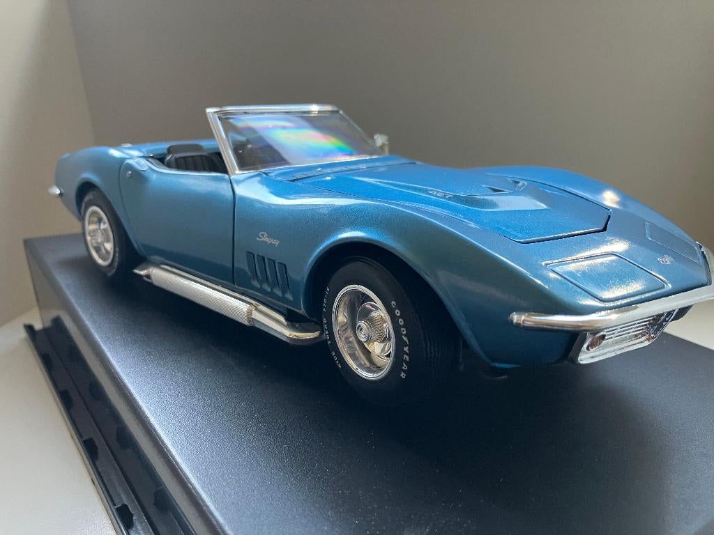 Corvette Cabrio van 1969  blauw  1/18 Revell, Ophalen of Verzenden, Nieuw, Auto, Revell