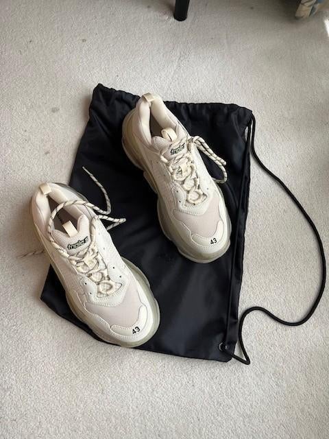 Balenciaga Triple S Beige Maat 43, Kleding | Heren, Schoenen, Overige kleuren, Ophalen of Verzenden, Zo goed als nieuw, Balenciaga