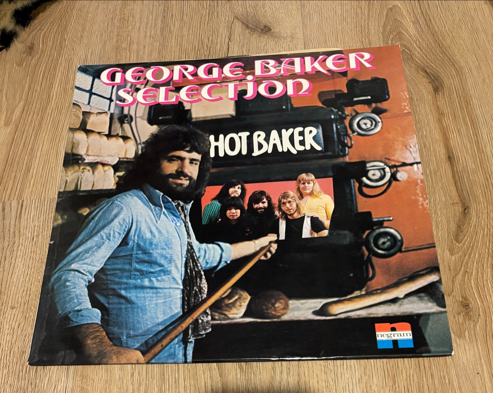 George Baker Selection - Hot Baker LP (Negram, 1974), Ophalen of Verzenden, Gebruikt, 12 inch