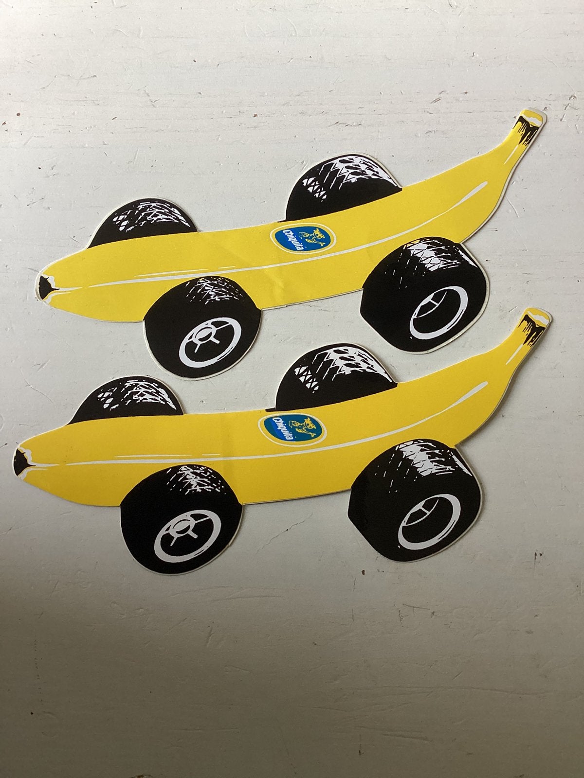 2 stickers Chiquita bananen racewagens, Verzenden, Zo goed als nieuw, Merk