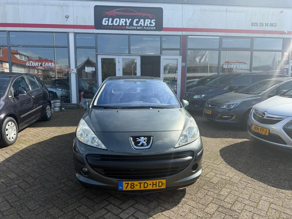 Peugeot 207 1.4-16V XT AIRCO-EL.RAMEN-CRUISE-NIEUWE APK, Auto's, Voorwielaandrijving, Stof, Zwart, 4 cilinders