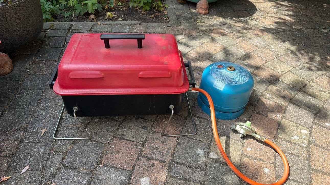 Gas BBQ, BBQ met volle Campinggaz 904, Tuin en Terras, Gasbarbecues, Ophalen, Zo goed als nieuw