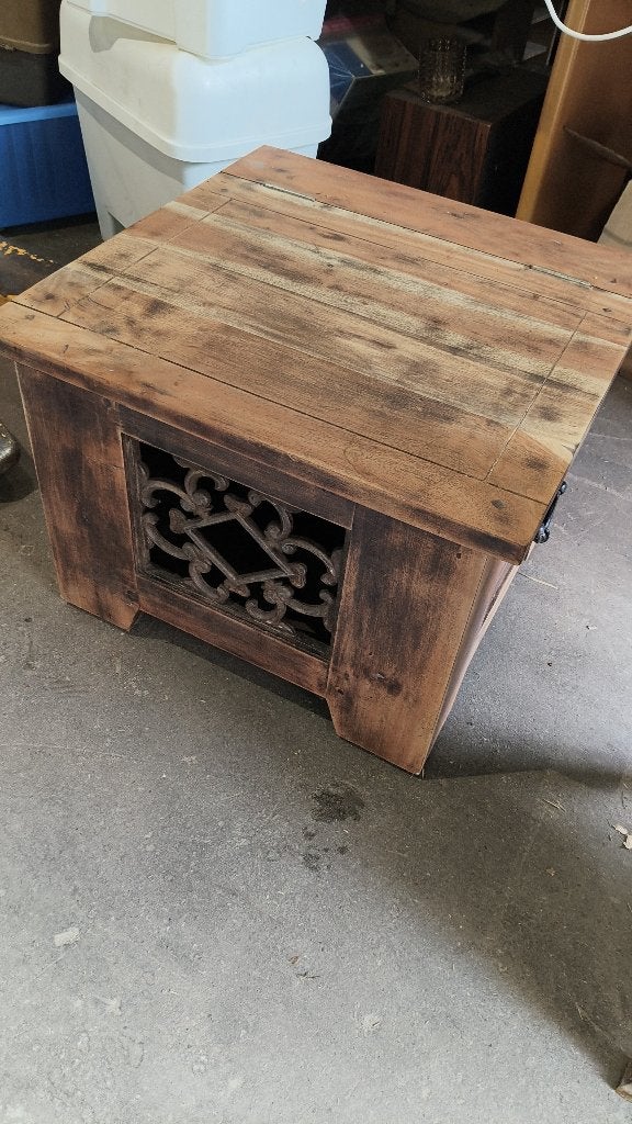 Robuuste houten bijtafel met opbergruimte, Ophalen, Gebruikt, 50 tot 100 cm, Eikenhout