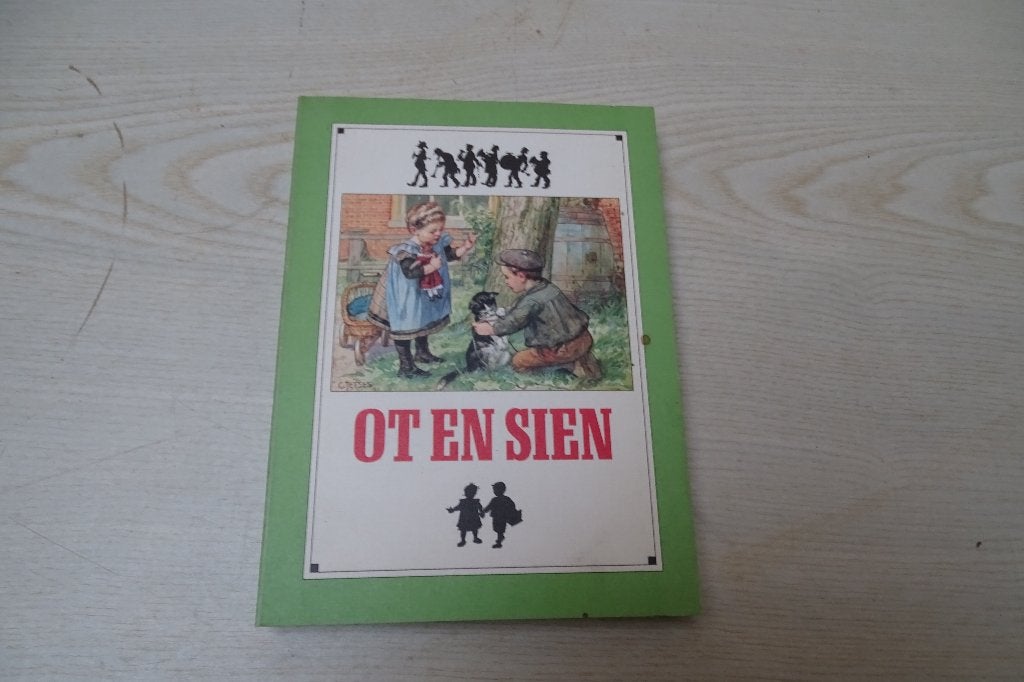 kinderboek   Ot en Sien, Ophalen of Verzenden, Gelezen, Sprookjes