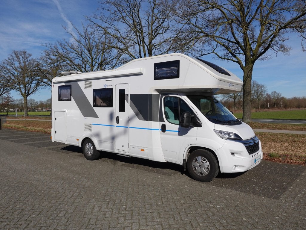 Caravans And Camping Sun