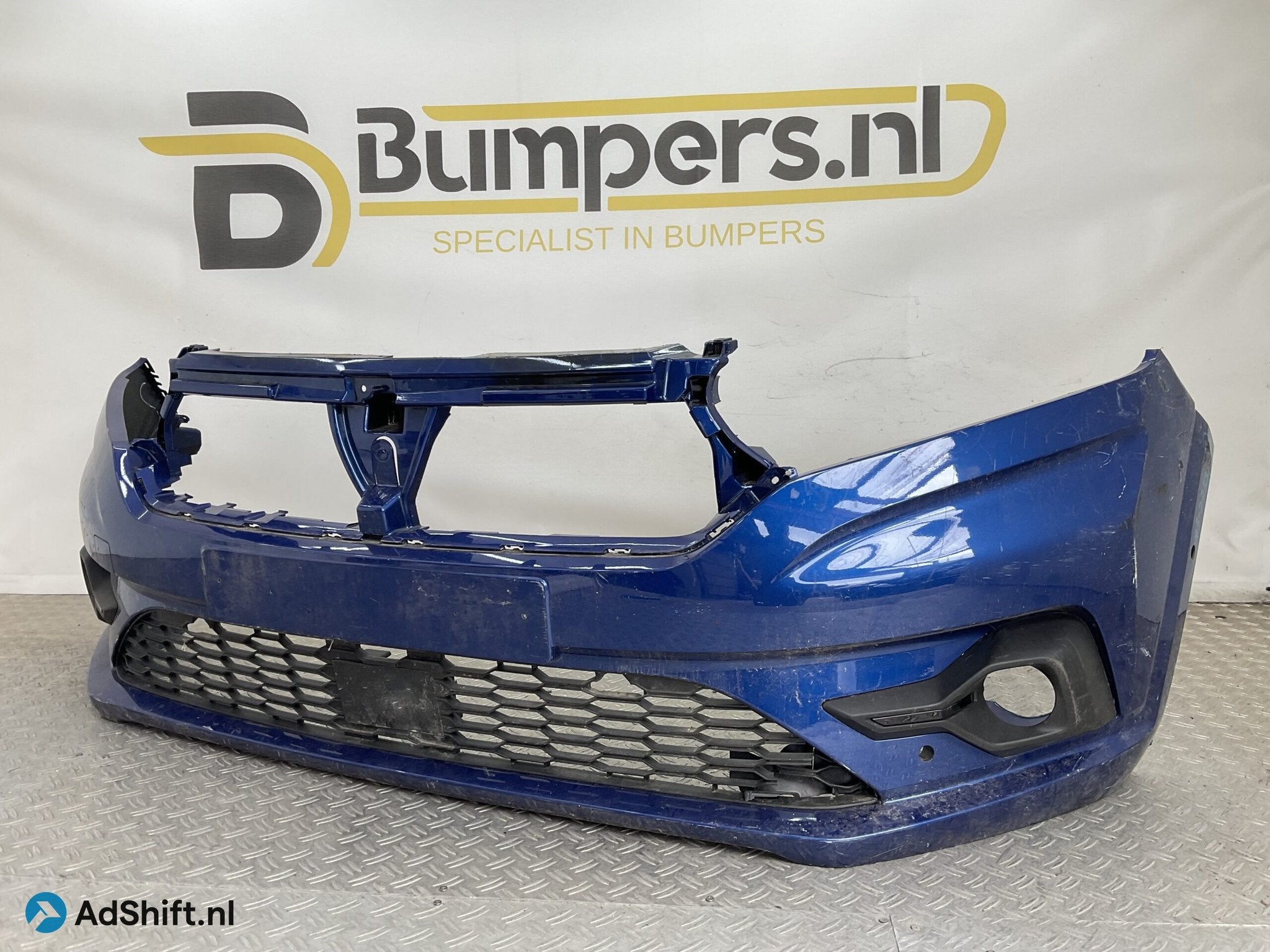 BUMPER DACIA SANDERO 3 2021–2023 620228531R VOORBUMPER G3-, Bumper