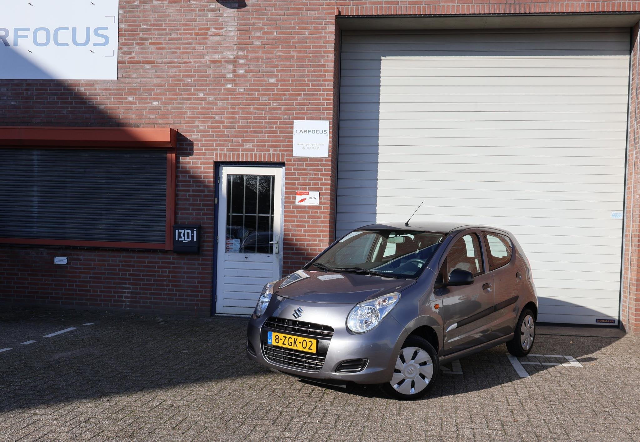 Suzuki Alto 1.0 Celebration EASSS NAP 3e eigenaar Airco APK, Voorwielaandrijving, Euro 5, Stof, Gebruikt