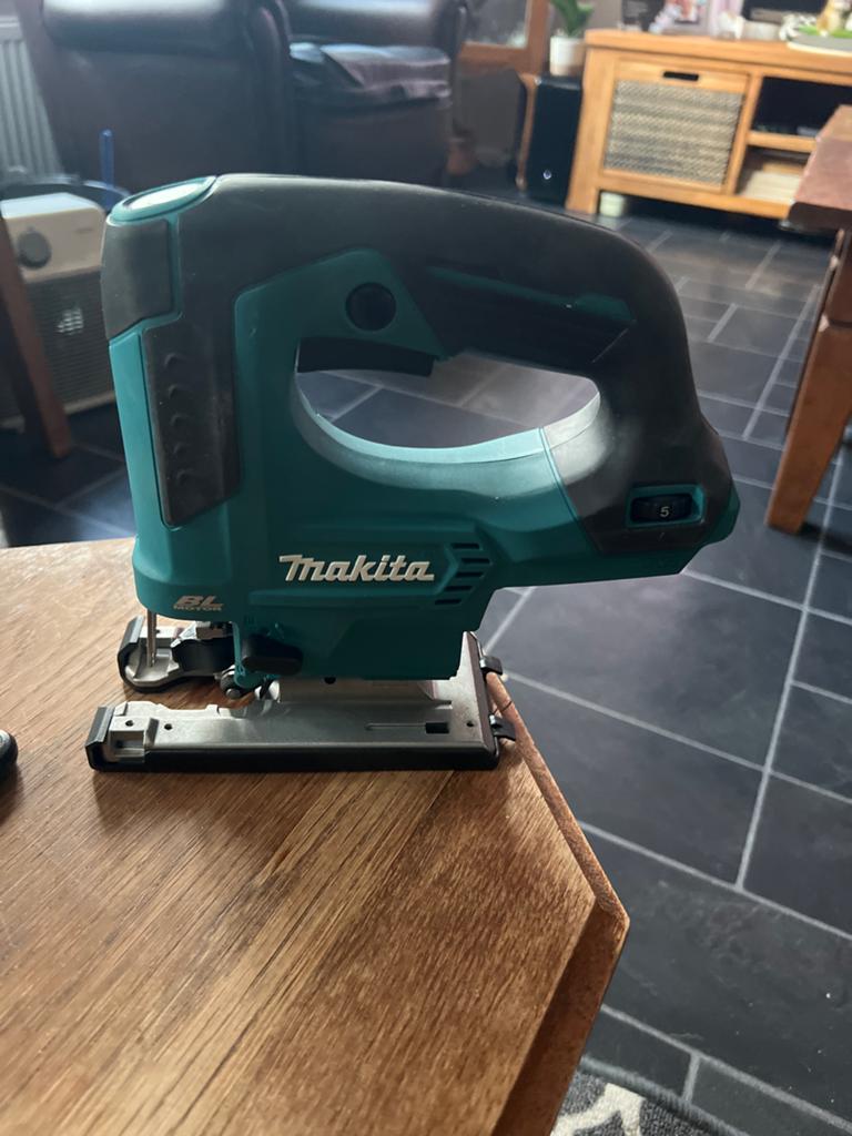 Makita JV103D Decoupeerzaag, Ophalen of Verzenden, Nieuw, Minder dan 600 watt
