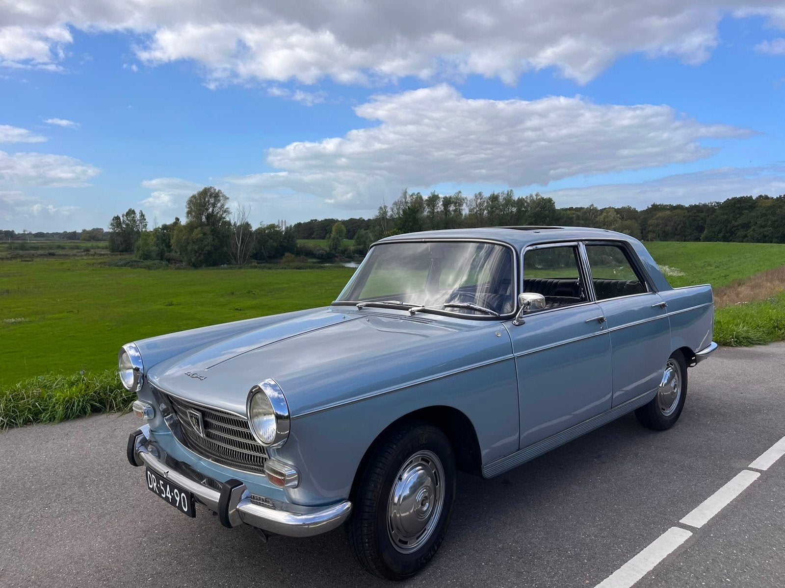 Peugeot 404 Injection 1966 Blauw, Auto's, Achterwielaandrijving, Zwart, Lederen bekleding, Blauw