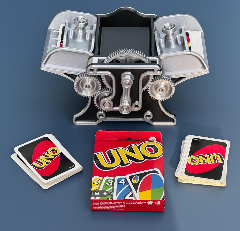 Kaartenschudmachine met een nieuw UNO spel, Vijf spelers of meer, Ophalen of Verzenden, Nieuw