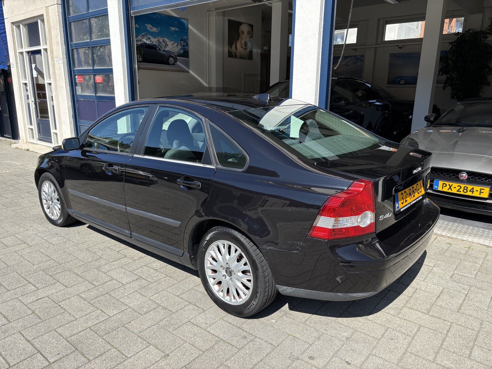 Volvo S40 1.8 Kinetic CLIMA/CRUISE/LM VELGEN (bj 2005), Voorwielaandrijving, Gebruikt, 4 cilinders, Automatische klimaatregeling